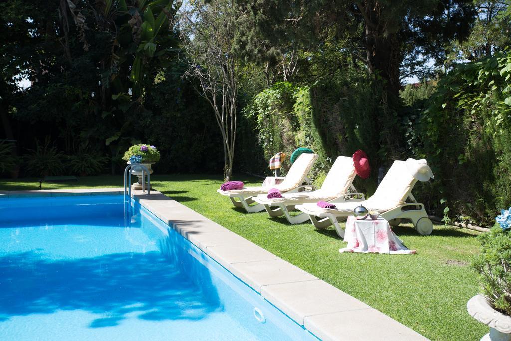 Villa De La Palmera Севиля Екстериор снимка