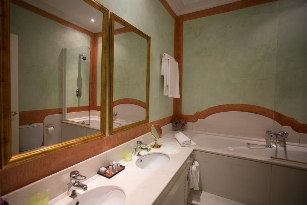 Villa De La Palmera Севиля Екстериор снимка