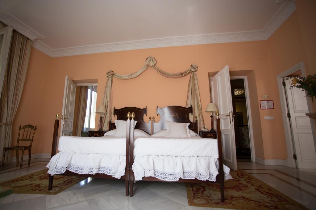 Villa De La Palmera Севиля Екстериор снимка