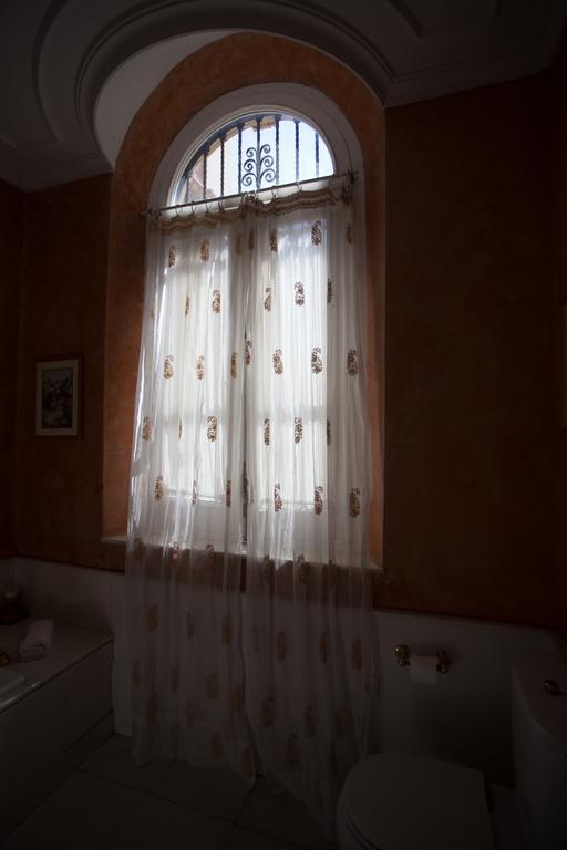 Villa De La Palmera Севиля Екстериор снимка